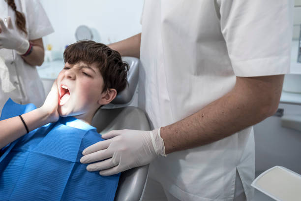 Best Emergency Tooth Extraction in Macon, MO